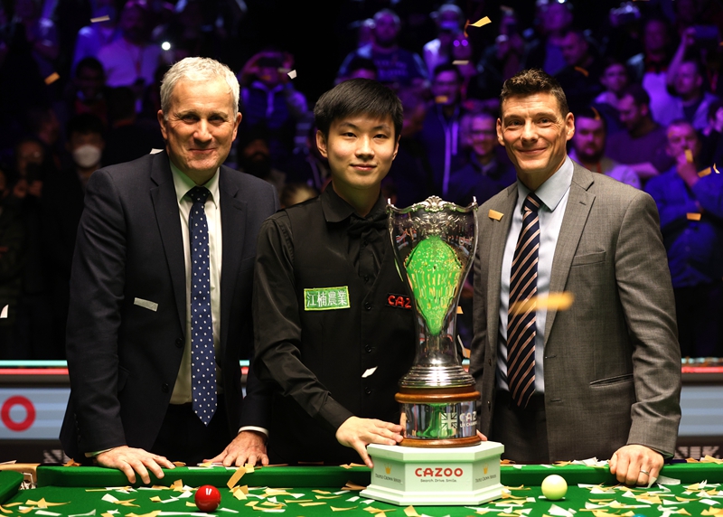 来越多球迷 来越多球迷