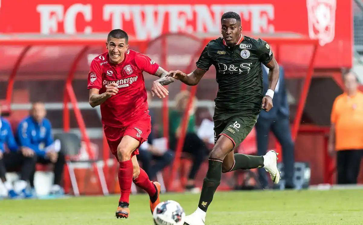 与美巡赛重 与美巡赛重