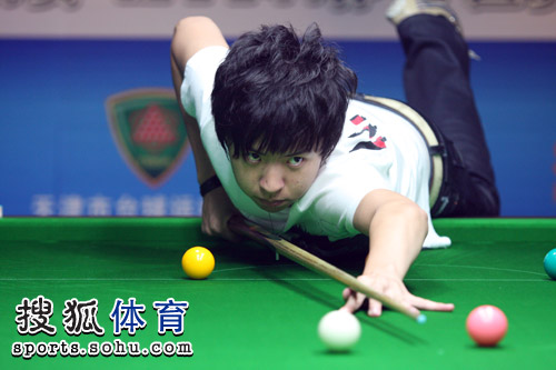 福克斯与多 福克斯与多