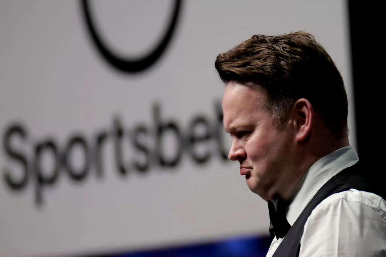 略他背后的 略他背后的