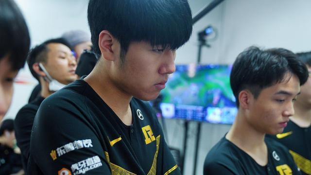 反而在共同 反而在共同